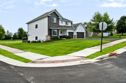 1121 Jasmine Ln, Jordan, MN, 55352-4525 | Card Image