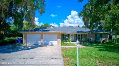 9983 Domingo Dr, Brooksville, FL, 34601-5246 | Card Image