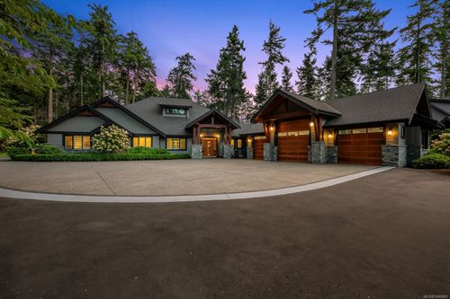 846 Foskett Rd, Comox, BC, V9M3T9 | Card Image
