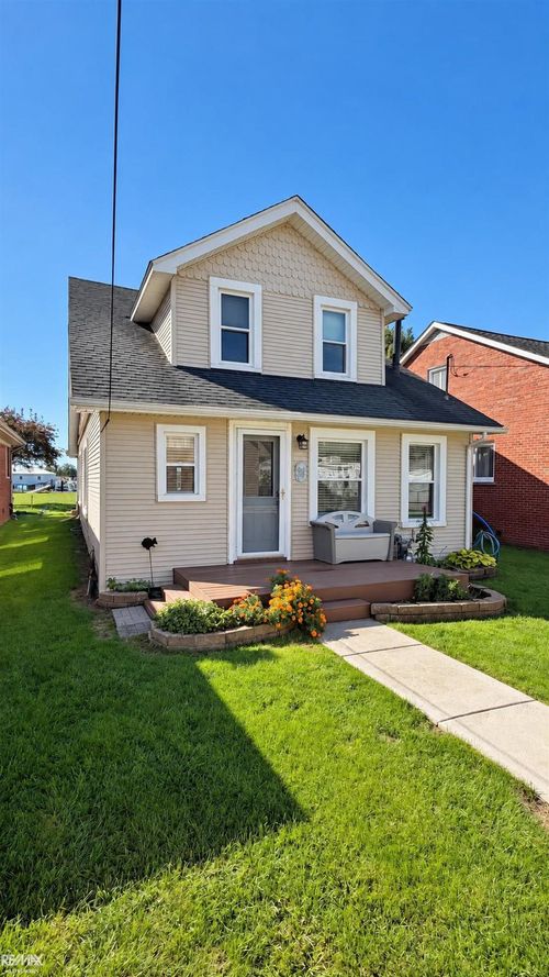 5915 Pointe Tremble Rd, Algonac, MI, 48001-4228 | Card Image