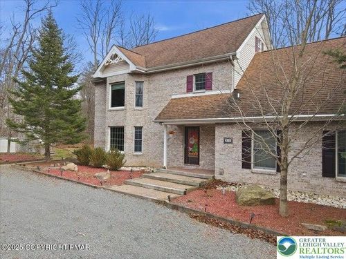 322 Scenic Dr, Blakeslee, PA, 18610-7737 | Card Image