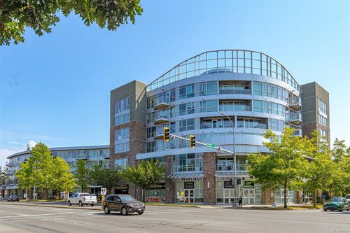 302-2745 Veterans Memorial Pkwy, Langford, ON, L1L1L1 | Card Image