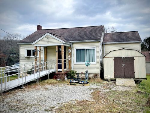 643 Reesedale Rd, Adrian, PA, 16210-1119 | Card Image