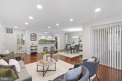 apt-6-29 Stonehenge Cir, PIKESVILLE, MD, 21208-3248 | Card Image