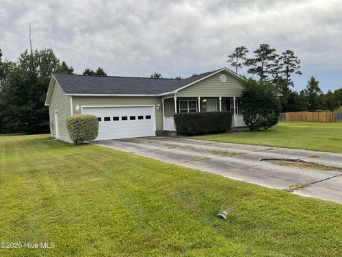 113 Poplar Ridge Rd, Jacksonville, NC, 28546-8711 | Card Image