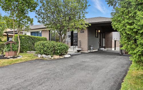 853 Fairview Ave, Pickering, ON, L1W1M7 | Card Image