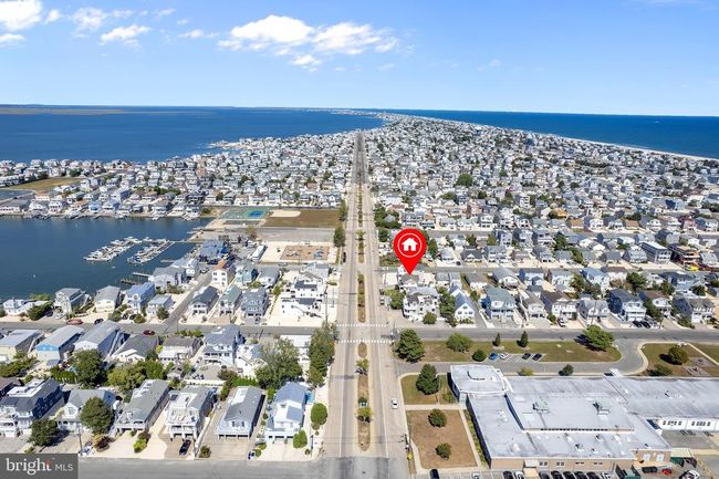 106 S Barnegat Ave, House other with 5 bedrooms, 2 bathrooms and null parking in Surf City NJ | Image 52