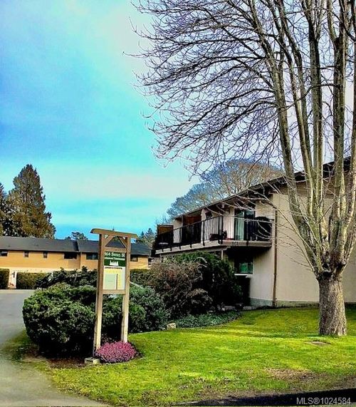 6-864 Swan St, Saanich, BC, V8X2Z3 | Card Image