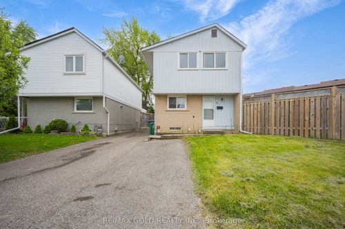 9 Havenbrook Crt, Brampton, ON, L6S2B4 | Card Image