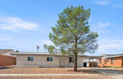 5624 Sanders Ave, El Paso, TX, 79924-6626 | Card Image