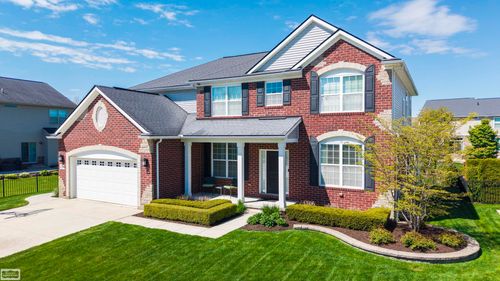 48231 Long Leaf Dr, Macomb, MI, 48044-2339 | Card Image