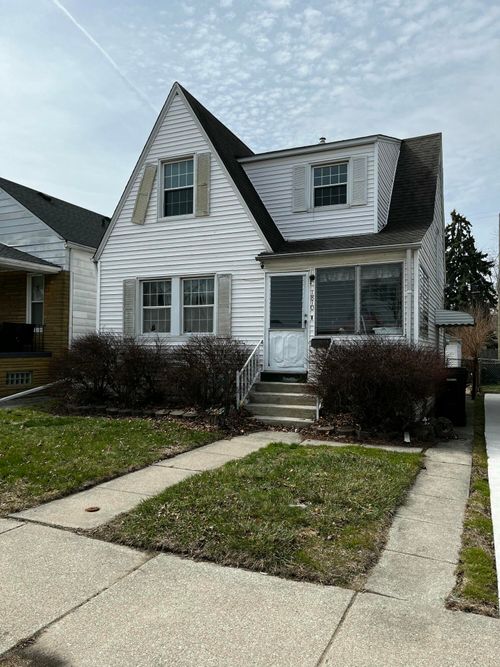 1810 Lindbergh St, Wyandotte, MI, 48192-3929 | Card Image