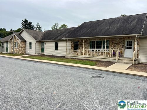 2881 Tycolia Ct, OREFIELD, PA, 18069-3133 | Card Image