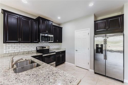 4093 Wilmont Pl, FORT MYERS, FL, 33916-7995 | Card Image