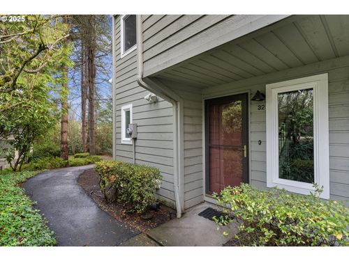 32-4880 Sw Scholls Ferry Rd, Portland, OR, 97225-1699 | Card Image