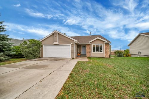 1240 Range View Cir, RAPID CITY, SD, 57701-2103 | Card Image