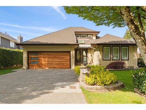 9253 203b St, Langley, BC, V1M2L8 | Card Image