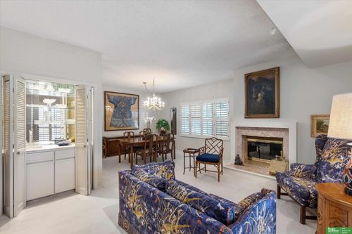 1b4-770 N 93rd St, Omaha, NE, 68114-6603 | Card Image