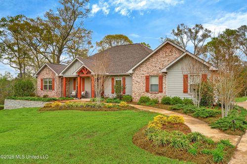 67 Oak Haven Dr, Poplarville, MS, 39470-4510 | Card Image