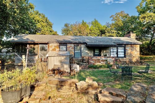 108 Patricia Ave, Eufaula, OK, 74432-5899 | Card Image