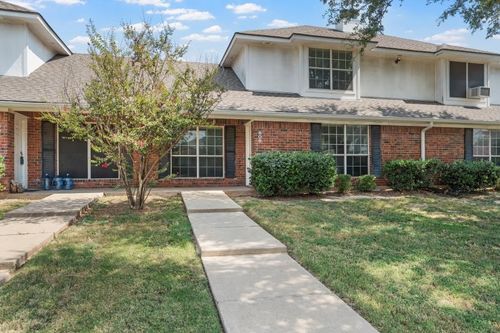 809 Chambers Creek Cir, Hewitt, TX, 76643-3174 | Card Image