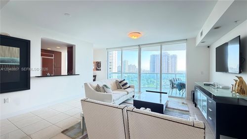 1131-19400 Turnberry Way, Aventura, FL, 33180-5603 | Card Image
