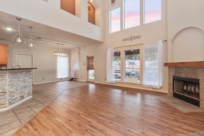 9223 Saucedo Dr, House other with 5 bedrooms, 4 bathrooms and null parking in Helotes TX | Image 10