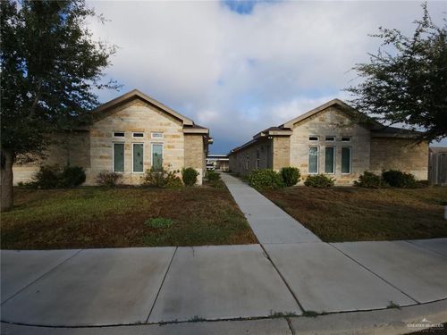 415 Carlisle Ave, Edinburg, TX, 78539-3877 | Card Image