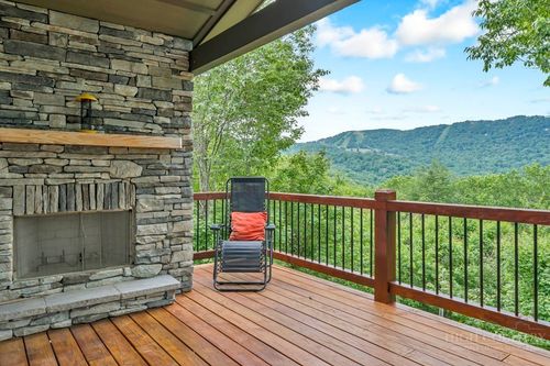 140 Lower Grouse Ridge Rd, Beech Mountain, NC, 28604-8125 | Card Image