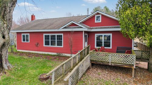 1995 Malletts Bay Ave, Colchester, VT, 05446-3820 | Card Image