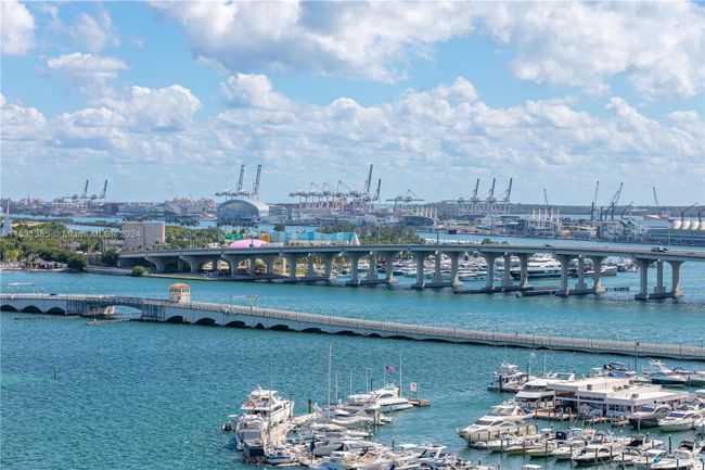 APT-1601 - 1800 N Bayshore Dr, Condo with 3 bedrooms, 3 bathrooms and null parking in Miami FL | Image 36