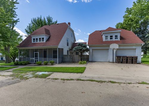 916 7th St, Fulton, IL, 61252-1418 | Card Image