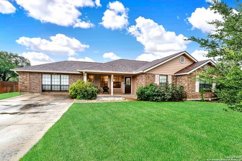709 Voges St, Poth, TX, 78147-2000 | Card Image