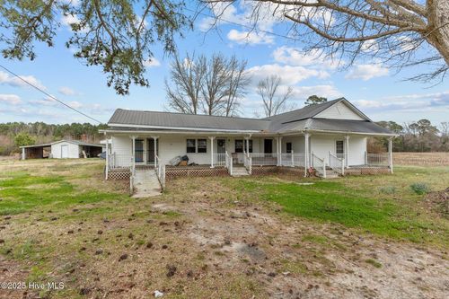 3443 New Hope Church Rd, Turkey, NC, 28393-8793 | Card Image