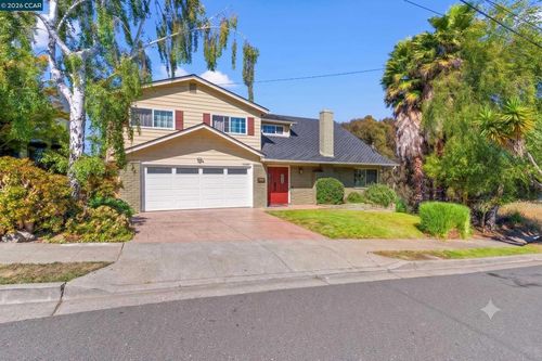 18832 Cindy Way, Castro Valley, CA, 94546-2720 | Card Image