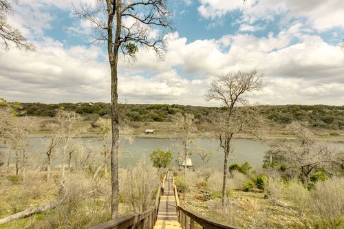 24236 Spur Trl, Spicewood, TX, 78669-6490 | Card Image