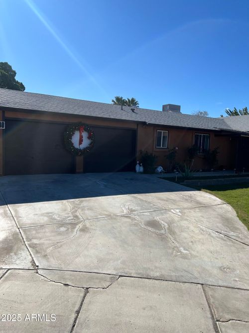 1380 S 22nd Dr, Yuma, AZ, 85364-4327 | Card Image