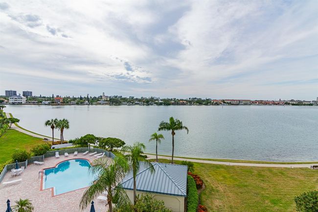 APT-402 - 7974 Sailboat Key Blvd S, Condo with 2 bedrooms, 2 bathrooms and null parking in South Pasadena FL | Image 36