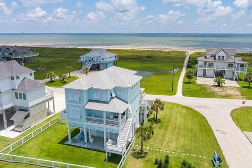 3701 Biscayne Beach Rd, Port Bolivar, TX, 77650 | Card Image