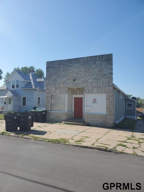 3941 X St, Omaha, NE, 68107-3140 | Card Image