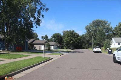 731 Gilbert Street, House other with 3 bedrooms, 2 bathrooms and null parking in EAU CLAIRE WI | Image 3