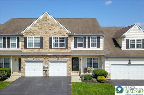 23 Cobblestone Dr, Palmer Twp, PA, 18045-7470 | Card Image