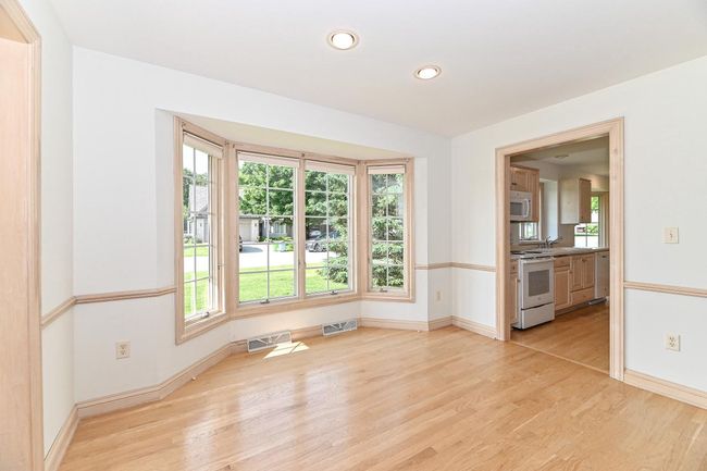 B - 540 Mc Aurther Lane, Condo with 2 bedrooms, 2 bathrooms and null parking in Brookfield WI | Image 4