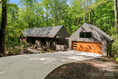 80 Hemlock Cir, Black Mountain, NC, 28711-7711 | Card Image