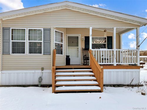 26 Daisy Dr, Port Jervis, NY, 12771-5221 | Card Image