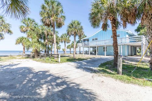3461 Gum Dr, WEEKI WACHEE, FL, 34607-1010 | Card Image