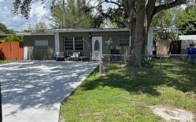 6137 Jackson St, House other with 3 bedrooms, 1 bathrooms and null parking in Hollywood FL | Image 1