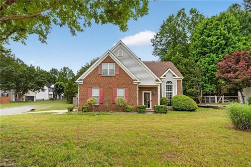 4020 Tutbury Dr, Jamestown, NC, 27282-7789 | Card Image