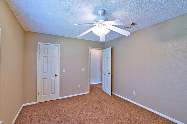 2715 Meadow Tree Ln, House other with 4 bedrooms, 3 bathrooms and 2 parking in Spring TX | Image 32