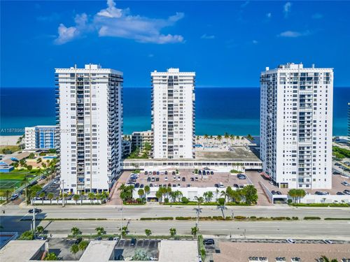 apt-407-2201 S Ocean Dr, Hollywood, FL, 33019-2544 | Card Image